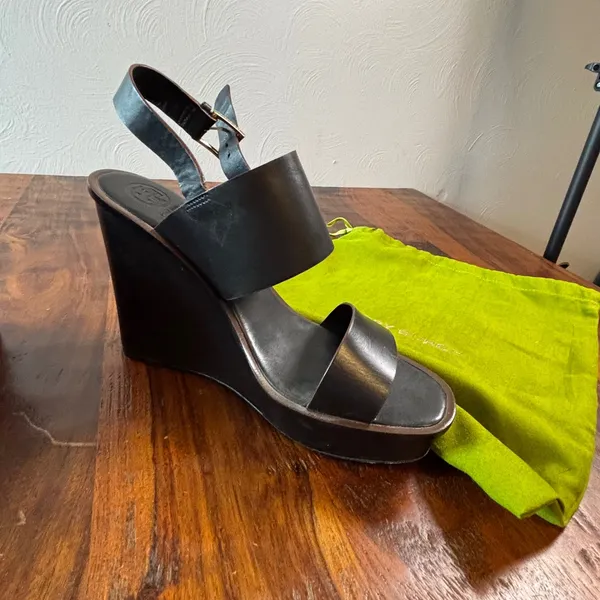 Tory Burch Black Leather Platform Wedge Sandals with Dust Bag Gold Buckle - Image 5