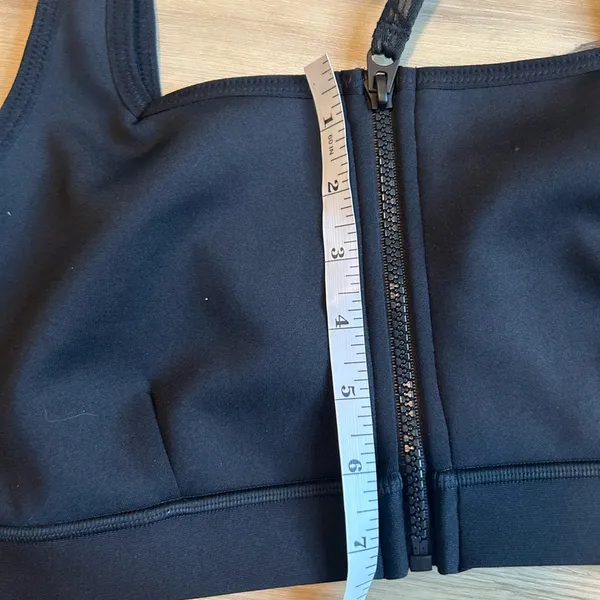 NWT Fabletics Barrier Low Impact Zip Up Sports Bra - Image 5