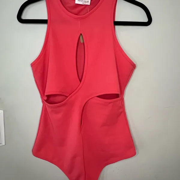 Vestique NWT Coral Cutout Sleeveless Bodysuit - Image 2