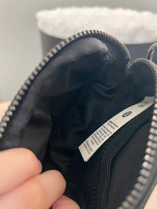 Lululemon Everywhere Belt Bag Nano Black - Image 5