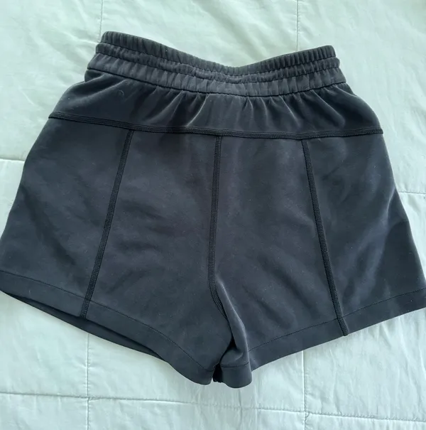 Lululemon Soft Stream Shorts - Image 6