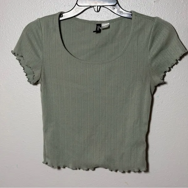 Divided by H&M‎ Ribbed Olive Green Women's Top Casual Size Small - Image 2