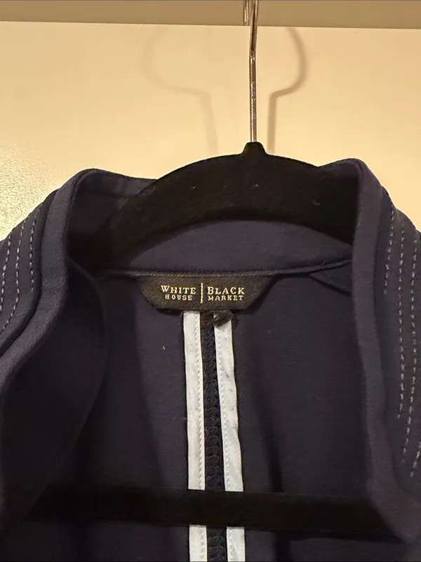 White House Black Market Navy Military-Style Double-Button Blazer‎ est large - Image 4