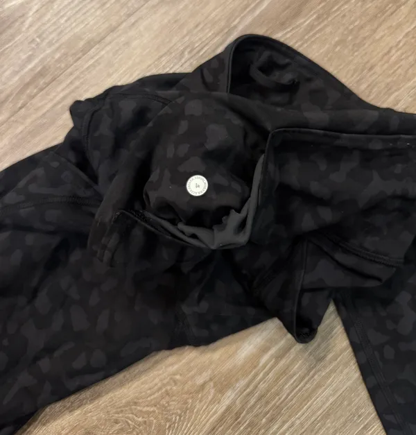 Lululemon Fast and Free High-Rise Tight 25" - Image 7