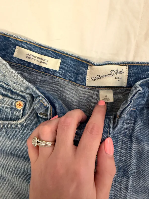 Denim shorts - Image 2