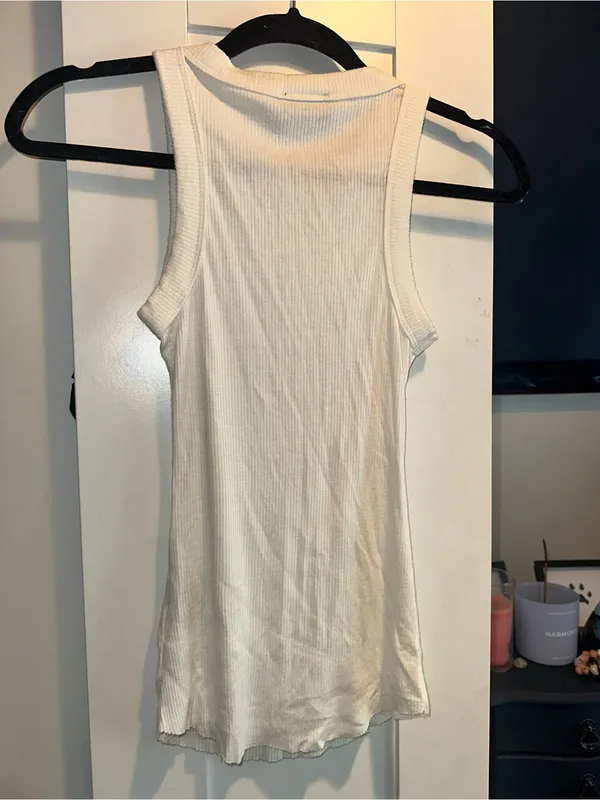 Vici Off White Ribbed Raw Edge Bottom Tank $44 MSRP - Image 7