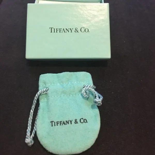 Tiffany & Co Sterling Silver Infinity Necklace 16” with Box & Pouch - Image 2