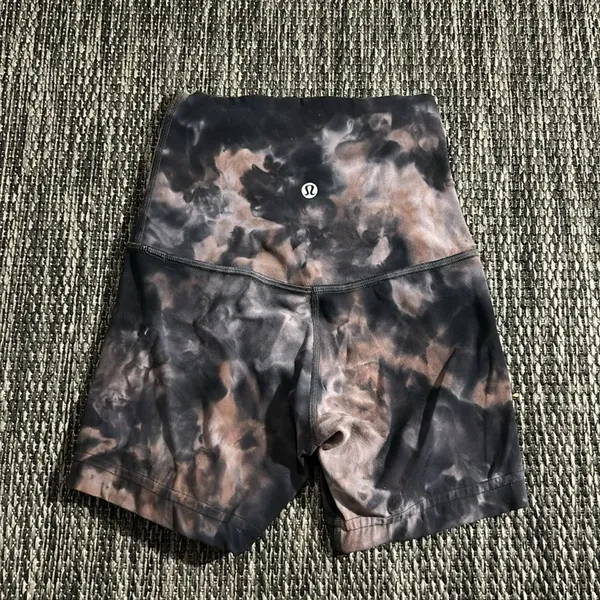 Lululemon Align Super High Rise Short *10" Nulu Diamond Dye Graphite Grey Pink - Image 2