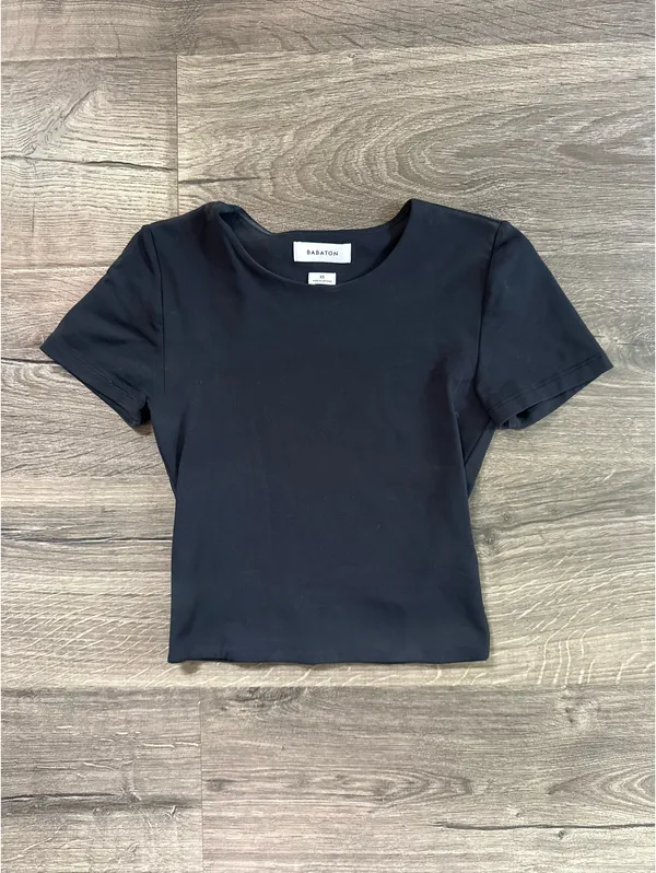 Aritzia Babaton Black T-Shirt - Image 2