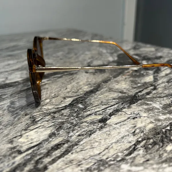 Tortoise Shell Sunglasses Brown - Image 5