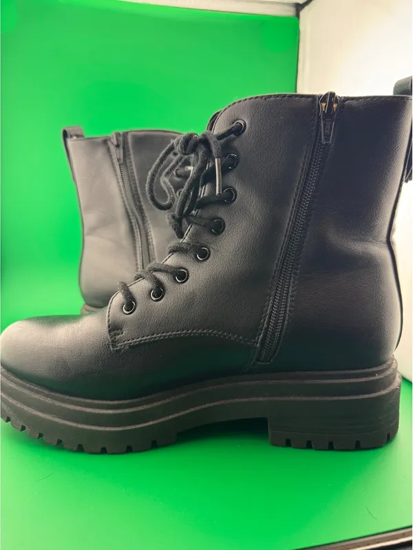 Kohl's SO Women's Black Lace-Up Combat Boots Size 9 Medium - Image 5