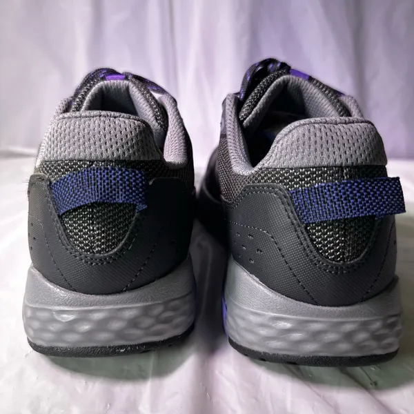 New Balance Women's Sneakers in Gray and Purple - Image 7