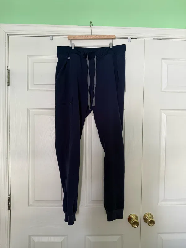 FIGS Navy Women’s Set Scrubs Large - Image 4