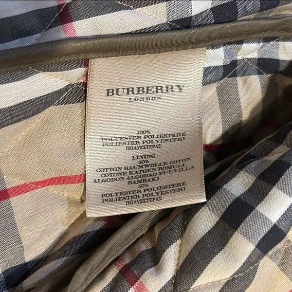 Burberry Check Cuff Quilted Jacket - Image 8