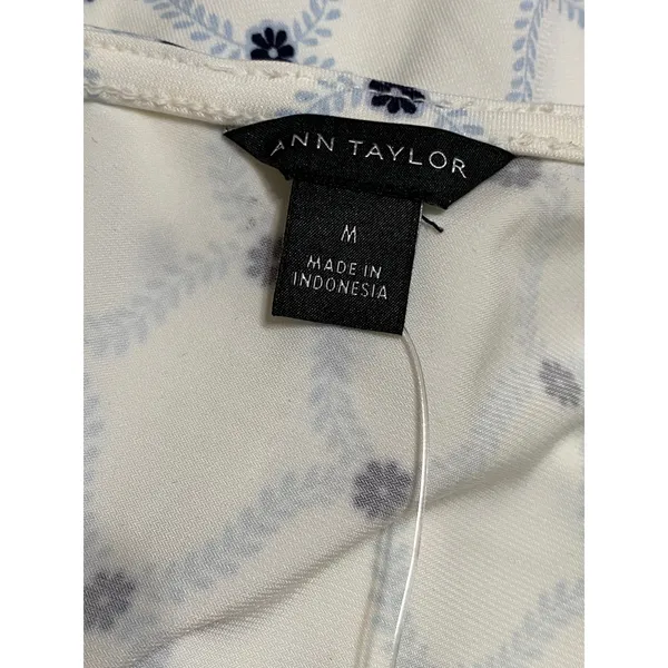 Ann Taylor Womens Blue White Floral Trellis Keyhole Back Blouse Top Size M SP26 - Image 6