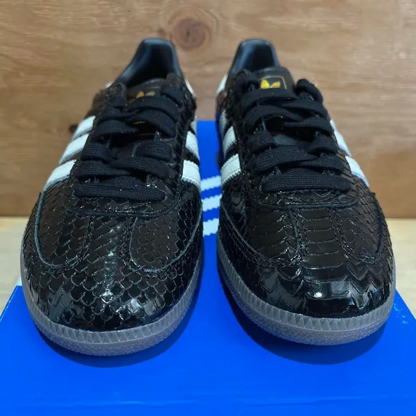 Adidas Women's Black Trainers - Image 7