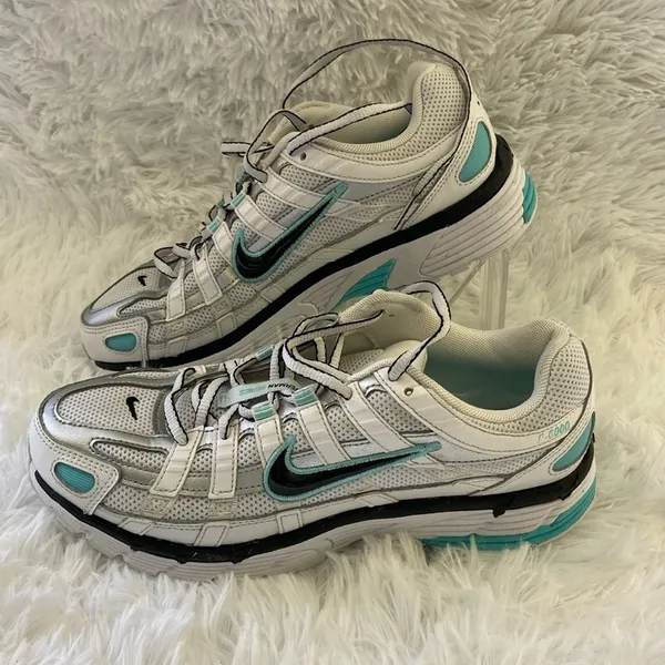 Nike Bowerman Series,Women’s,White/Silver e.t.c. Running Sneakers.Size-8 - Image 2
