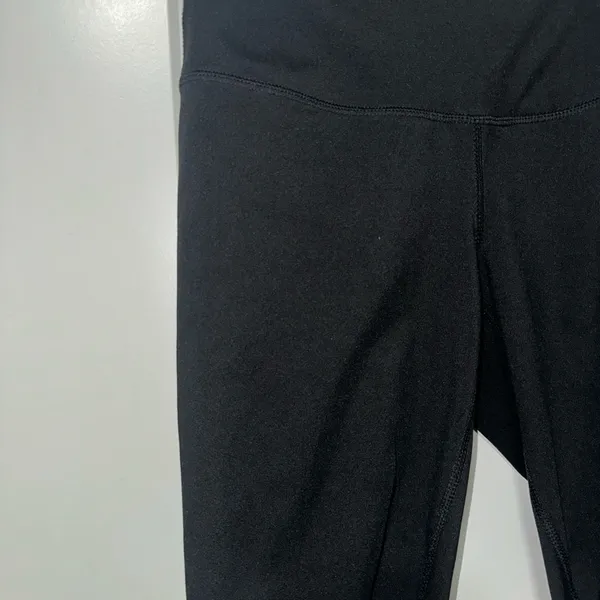 Yogalicious Lux Lightweight Soft Cut-off Biker Shorts S - Image 2