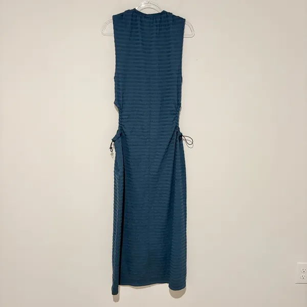 ASOS DESIGN crinkle midi dress cut out side detail and toggle trim blue‎ 10 - Image 4