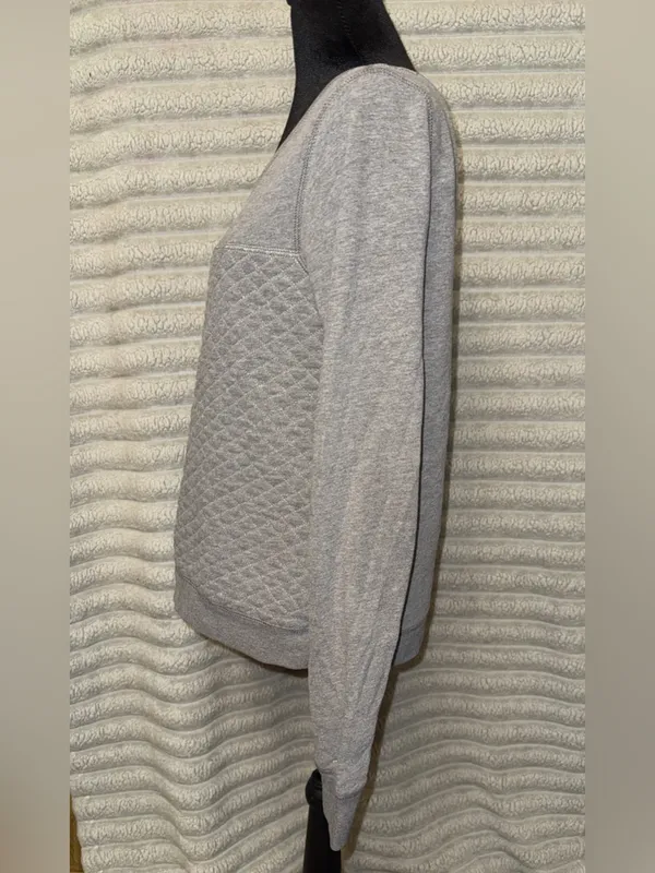 Hollister Gray Quilted Panel Sweater Size L Fits M - Image 4