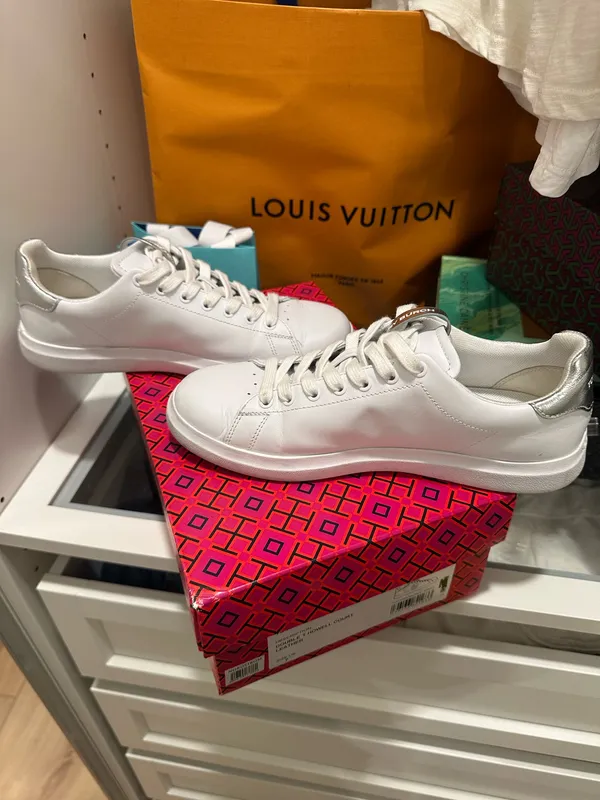 Tory Burch Double T Howell Court Sneakers - Image 4