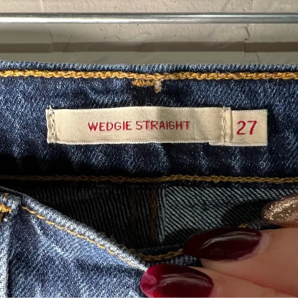 Levi’s Premium Wedgie‎ Straight Button Fly High Rise Raw Hem Crop Denim Jeans - Image 7