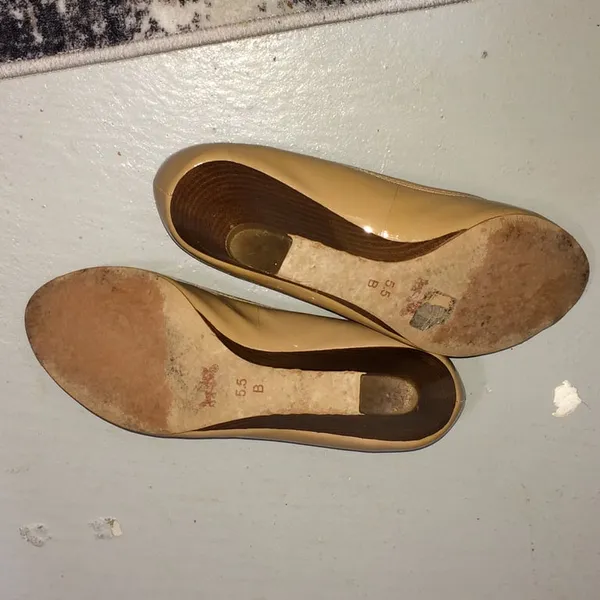 Coach Perry Peep Toe Wedge Sz 5.5 - Image 3