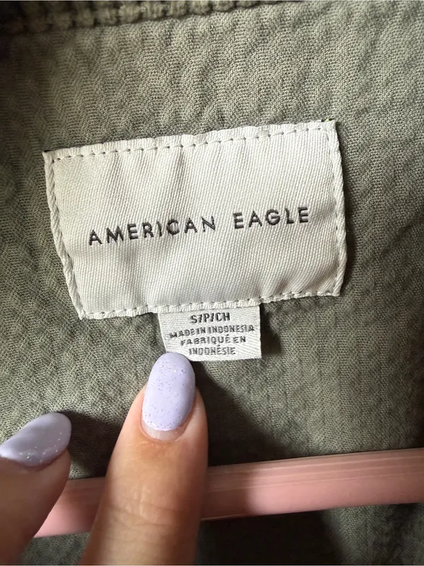 American Eagle Olive Corduroy Cropped Shacket Jacket Raw Hem Women’s Small - Image 3