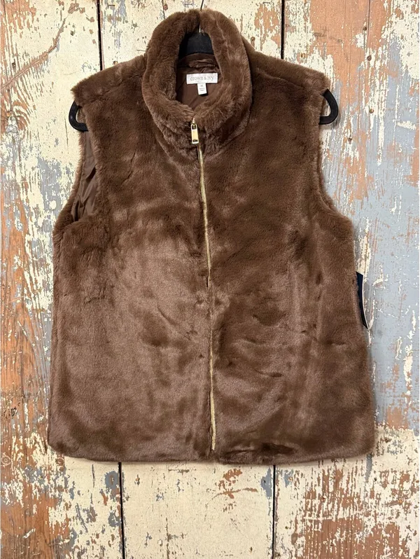NWT Crown & Ivy Zip-Up Fur Vest Winter Women's Size Large - Image 2