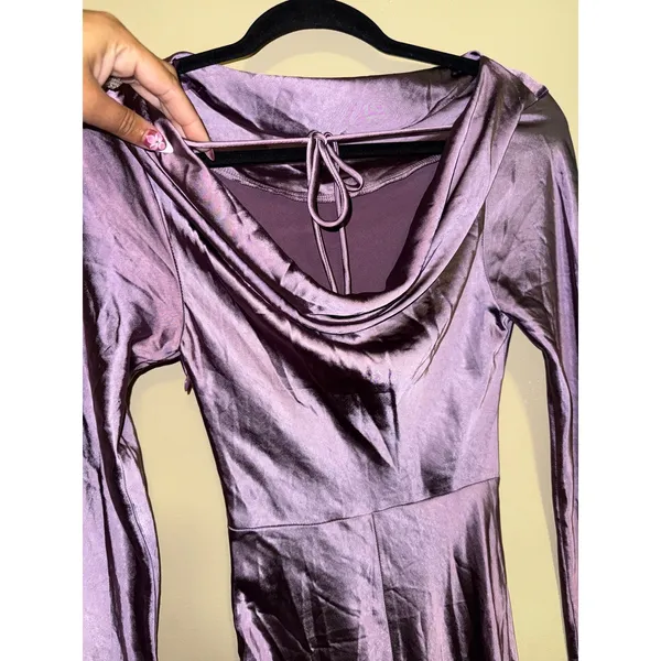 Selfie Leslie NWT Grape Satin Cowl Neck Back Maxi Slip Dress Long Sleeve S Formalware Holiday - Image 4