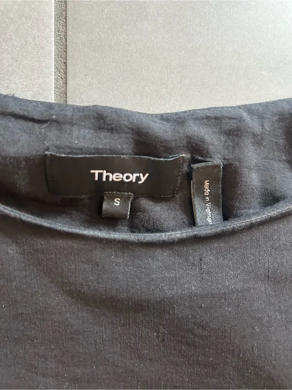 Theory Sheath Dress in Good Wool | Black - Image 4