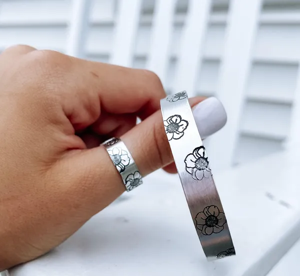 Magnolia Bracelet Cuff Silver - Image 2