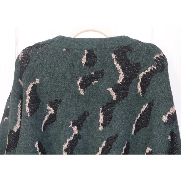Lumière Green Leopard Print Knit Crewneck Sweater - Image 6