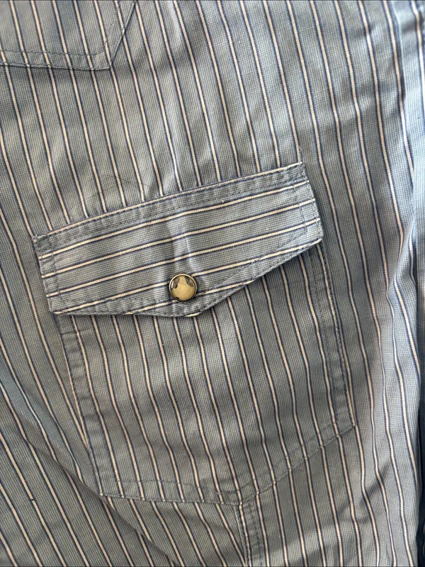 GAP Ladies Blue and White Striped Snap Front Shirt Medium - Image 2