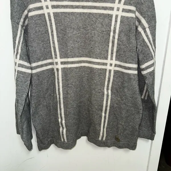 Tommy Hilfiger Turtle Neck Sweater - Image 2