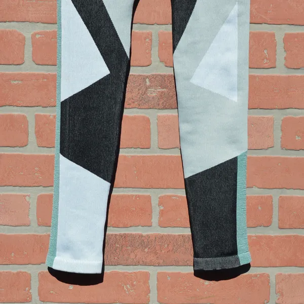 Nike Training Icon Clash seamless sculpt leggings - Image 8