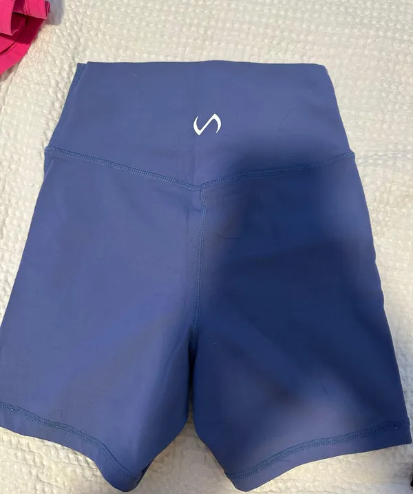TLF shorts Size XS - Image 2