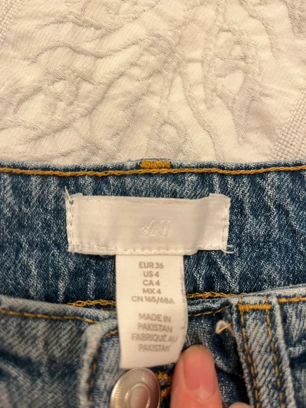 H&M Boyfriend Jeans - Image 4