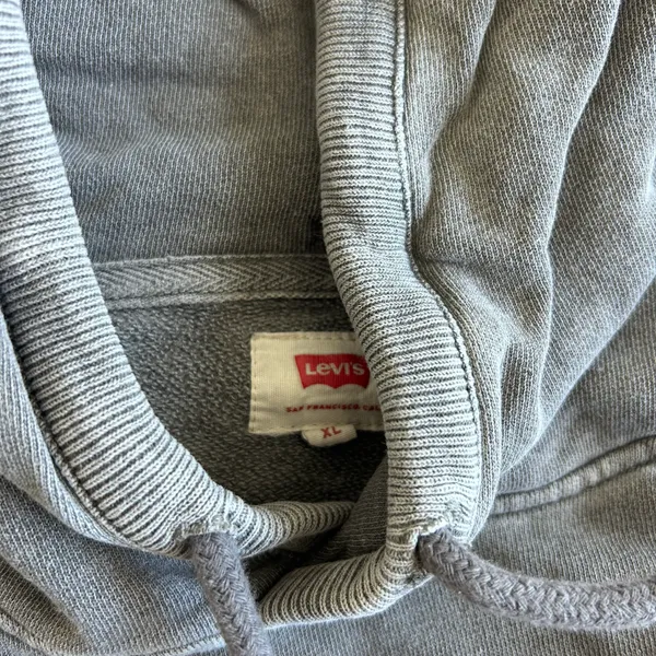 Levi's Oversized Hoodie - Image 4