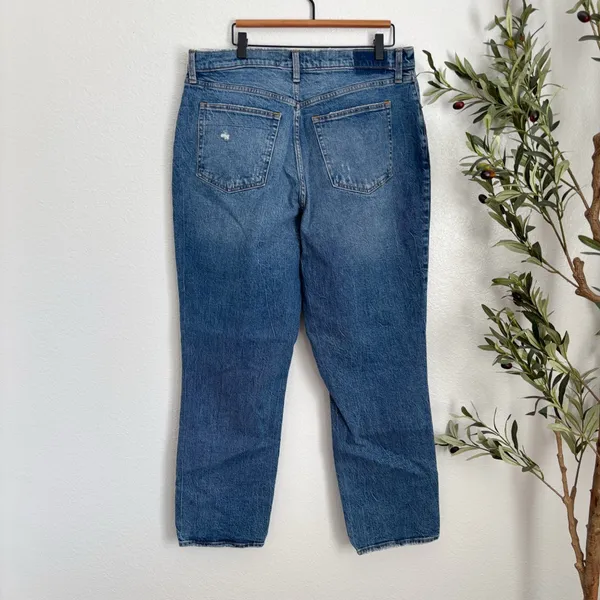 Abercrombie & Fitch Curve Love The 90’s Straight Ultra High Rise 33|16R - Image 3