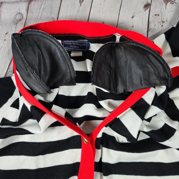 Norton McNaughton Petites‎ Black White Red Striped Button Front Cardigan Sweater - Image 5