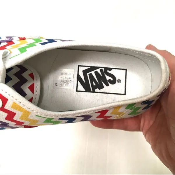 NWOT Vans rainbow chevron print sneakers 6.5‎ - Image 6