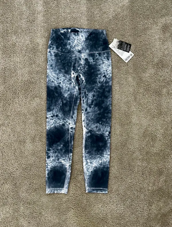 Lululemon Wunder Under Leggings 25" - Image 2
