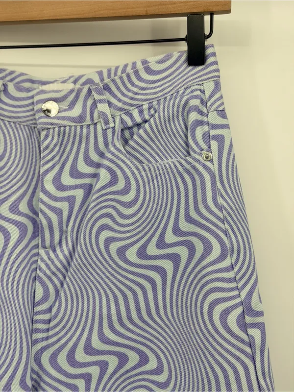 SHEKOU Psychedelic Swirl Wide Leg Jeans Medium‎ Purple Blue Y2K Satin - Image 6