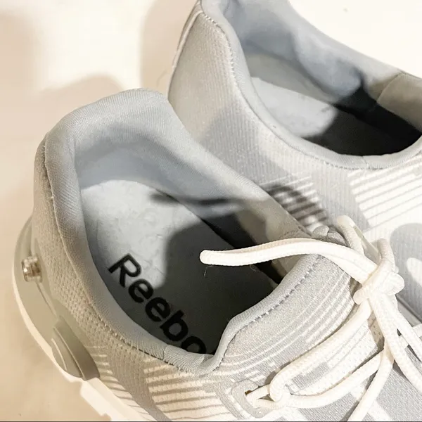 Reebok Size‎ 9 ZPump Fusion Womens Running Low Top Sneaker Grey White Athletic - Image 4