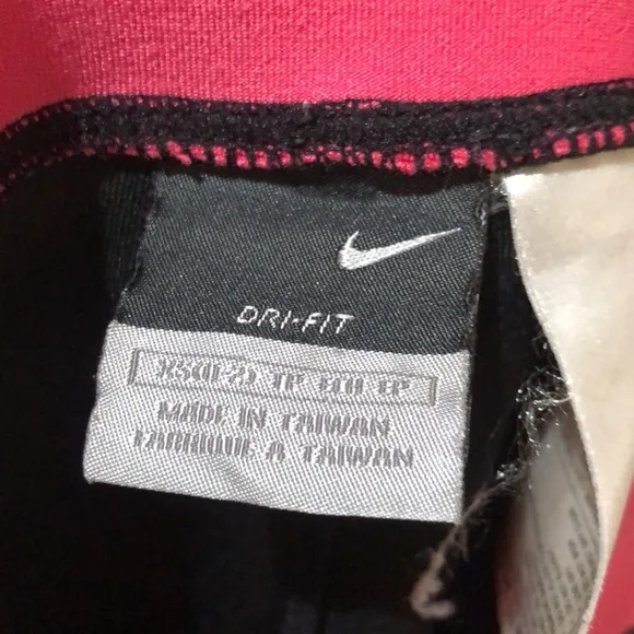 Nike black and pink stretchy pants - Image 7