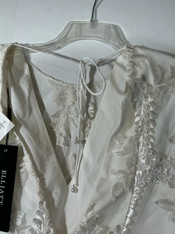 NWT Elliatt dress ivory color size large - Image 9