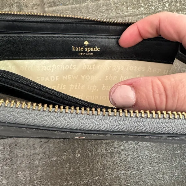 KATE SPADE Large Bifold Wallet- Black‎ Silver Leather Zipper Closure - Image 5