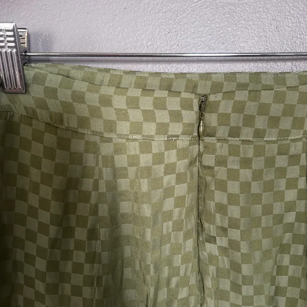 Le Lis Sage Green Checker Print Mini Skirt Size Medium Y2K Coquette - Image 7