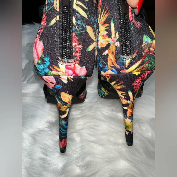 Sz 8.5 Stilettos High Floral Platform Heel Ankle Strap Back Zipper Shoes - Image 4